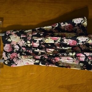 Ladies Strapless Top Size XS: A